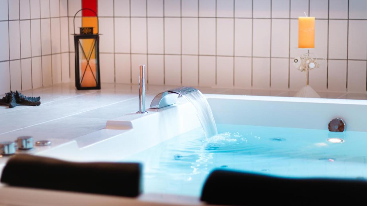 Park - Hotel Inseli Romanshorn Bagian luar foto