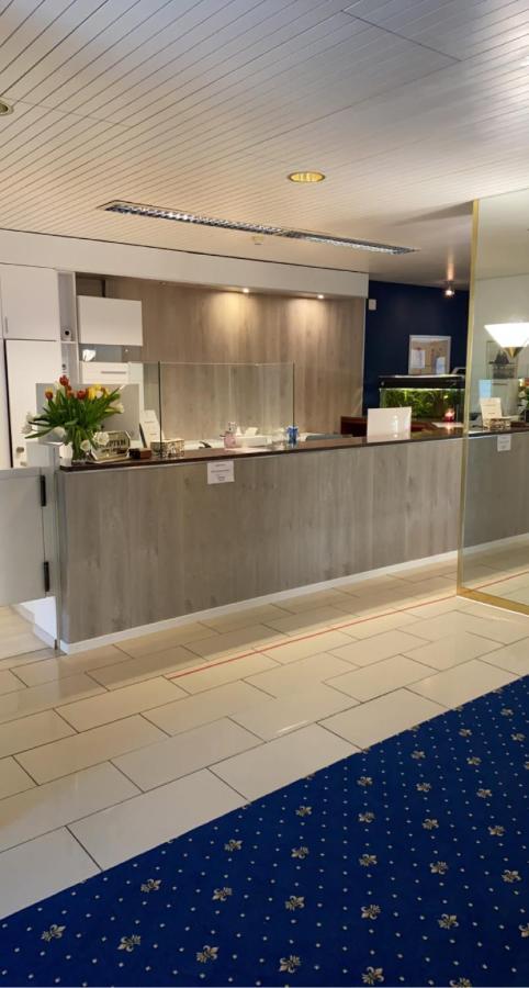 Park - Hotel Inseli Romanshorn Bagian luar foto