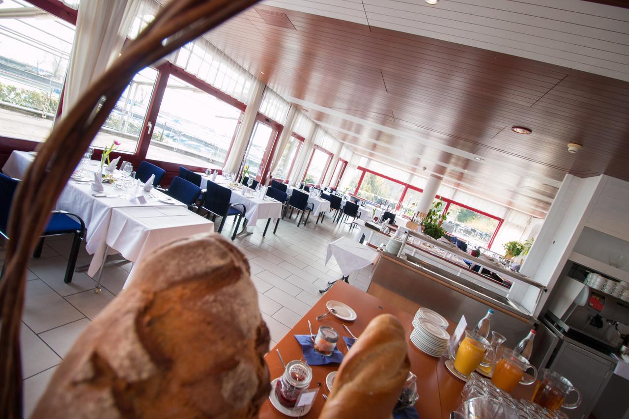 Park - Hotel Inseli Romanshorn Bagian luar foto